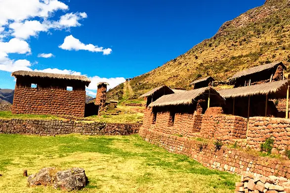 huchuy qosqo andes