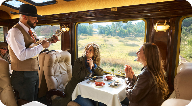 IncaRail Prime Train Dining and View